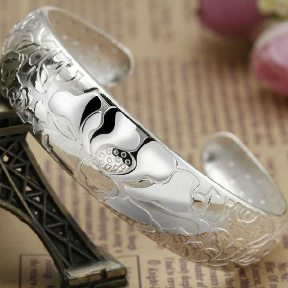 Large Lotus Cuff Bracelet | Pure 999 Silver - Picture 5 of 9